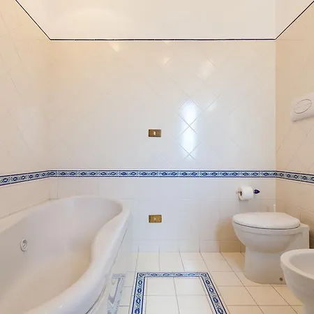 Apartment Cervantes I - Bh 65 Naples